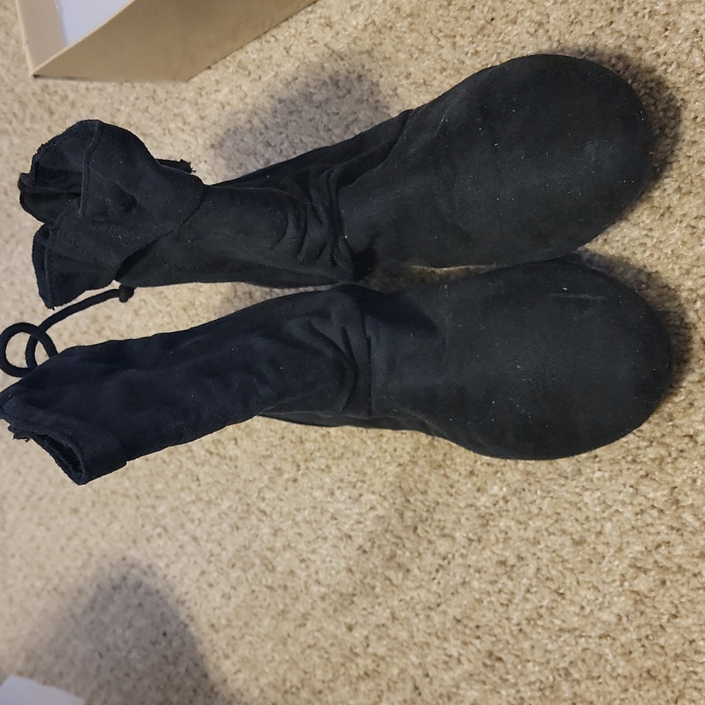 Black ankle boots size 8.5